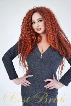 Ilona, 29