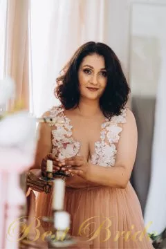 Marina, 47