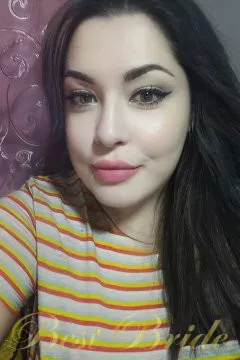Karina, 33