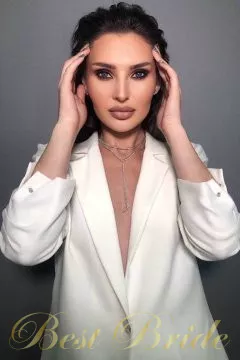 Marina, 35