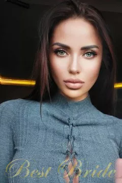 Elena, 34