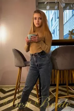 Alina, 25