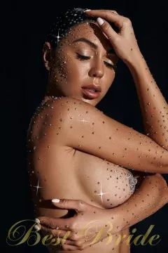 Marina, 32