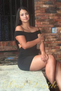 Lady, 28
