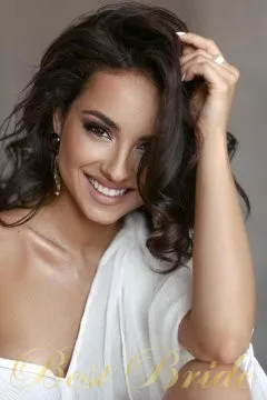 Karina , 29