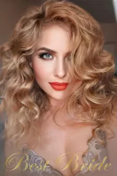 Natalia, 37