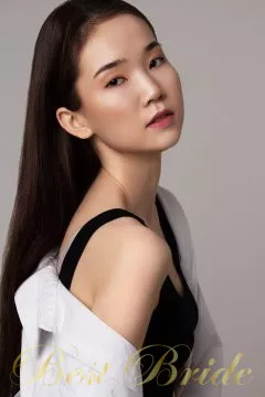 Kamila, 24