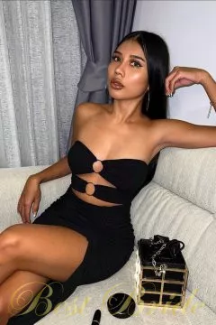 Miss Narumon, 27