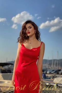 Daryna, 22