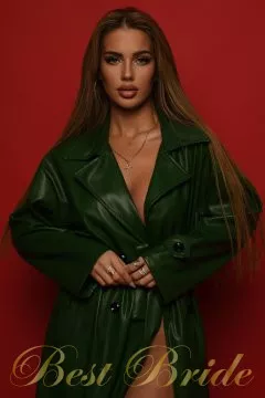 Alina, 28
