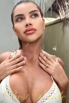 Katherine Paola, 31