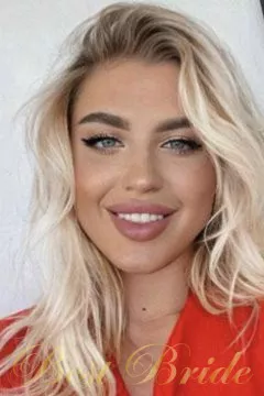 Ilona, 20