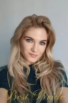 Katerina, 37