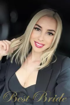 Zoryana, 43