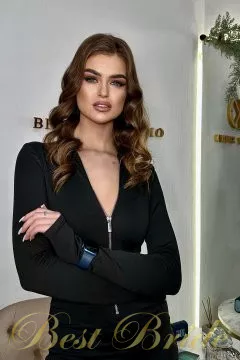 Maria, 25
