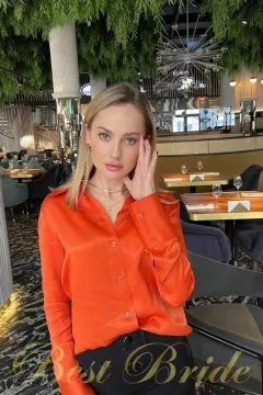 Uliana, 31
