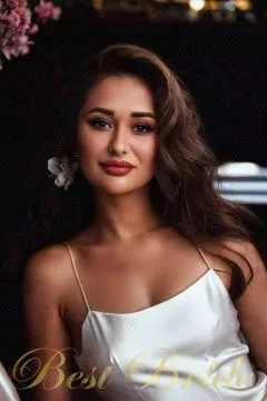 Anastasia, 33