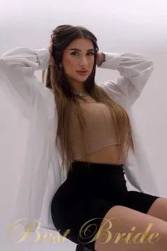 Anna, 21