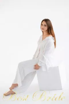 Elena, 29