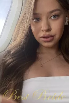 Amielia, 22