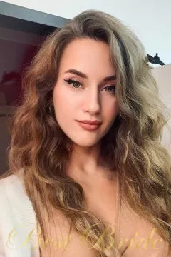 Natalia, 26