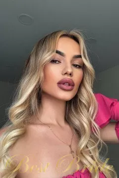 Yullia, 24